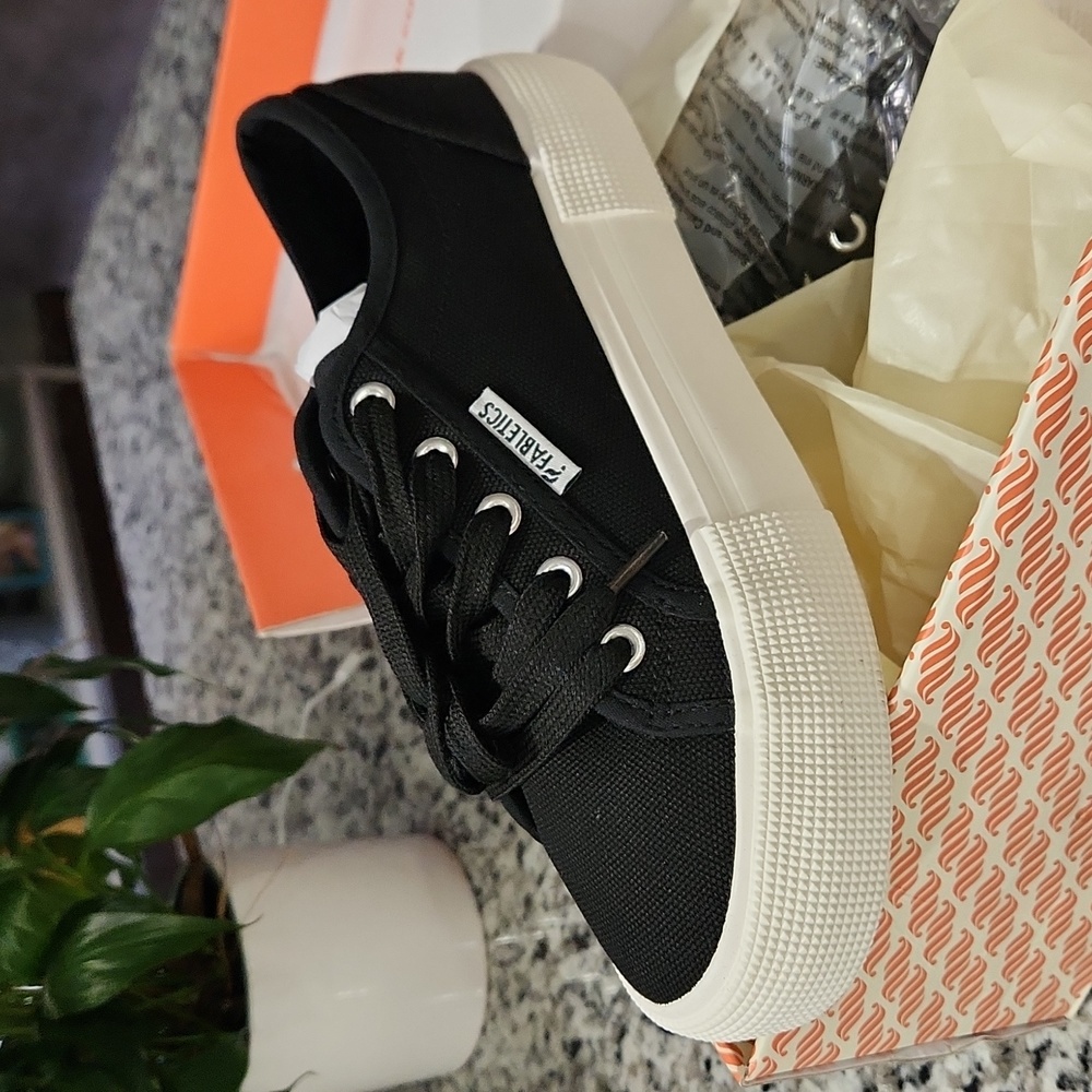 Fabletics Black Canvas Shoes NEW
